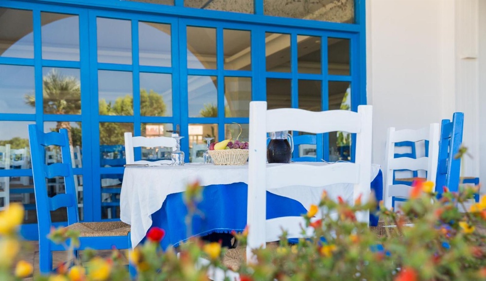 Perla Del Golfo Resort Main image